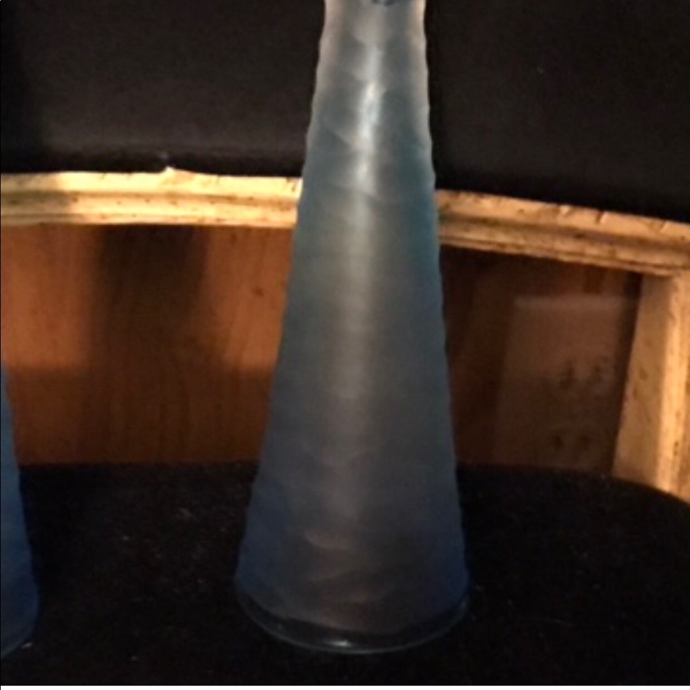 2 New Italian Glass Champagne Flute Blue Clear 9 3/4” Tall - Picture 12 of 16